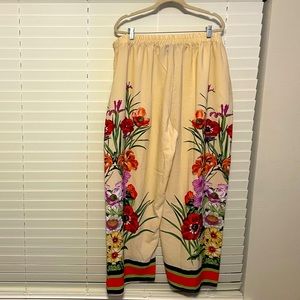 Floral wide leg pants